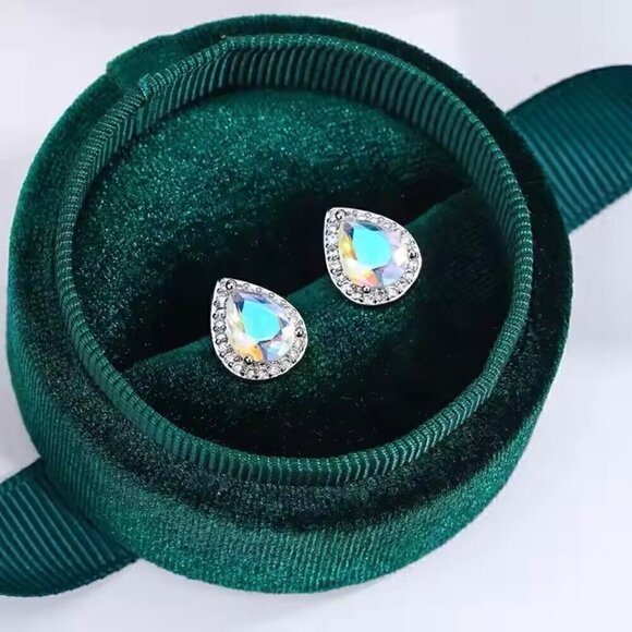 NWT Teardrop Stud Earrings Iridescent Crystal Halo Setting 14K Gold Plated - Picture 5 of 10